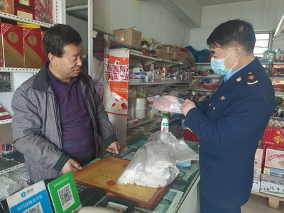 強(qiáng)化監(jiān)管 守護(hù)民生——巷道市場監(jiān)管所開展塑料制品專項檢查行動